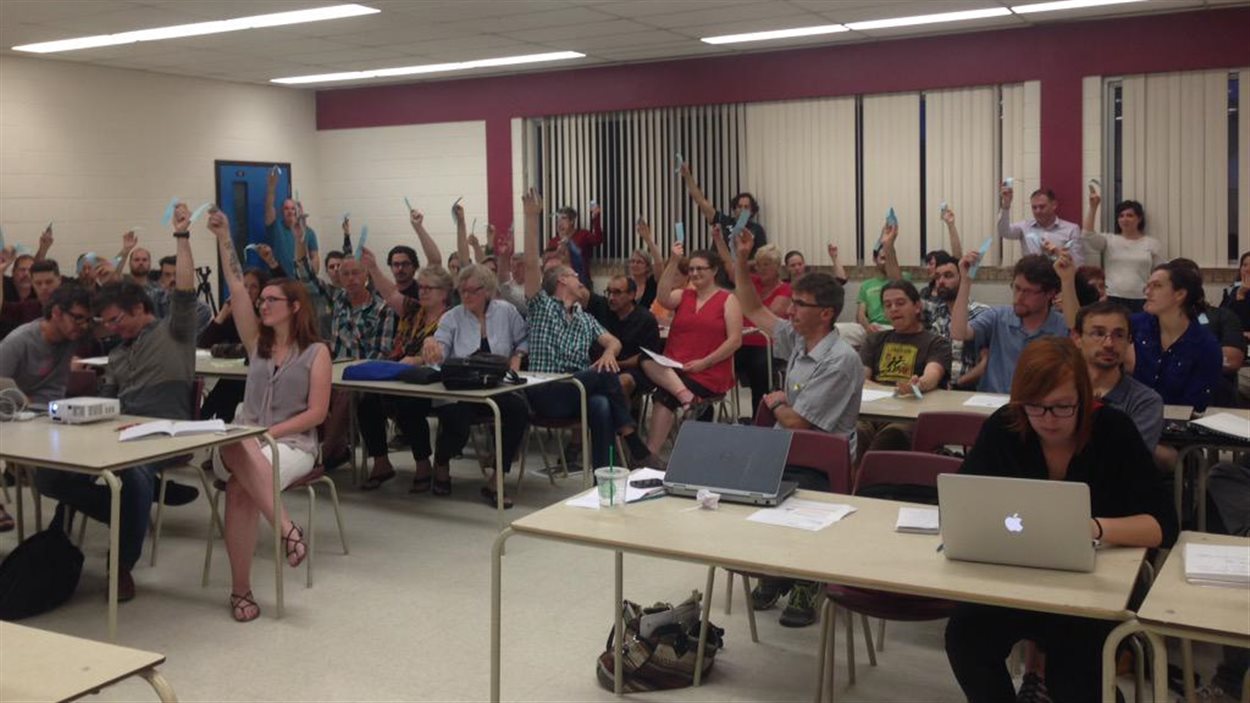 Ils étaient près d'une centaines réunis dans le cadre d'une Assemblée générale extraordinaire de l'Association des Résidents de l'Île de Hull.
