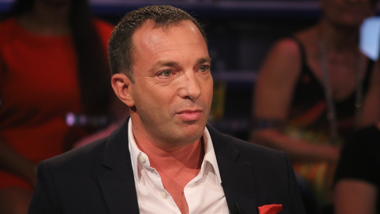 Mitch Garber pourfend l’enfermement communautaire | Radio-Canada