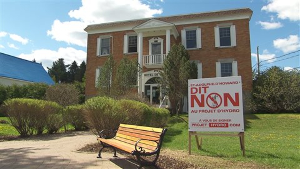 HydroQuébec passera sur les terres de SaintAdolphed'Howard RadioCanada