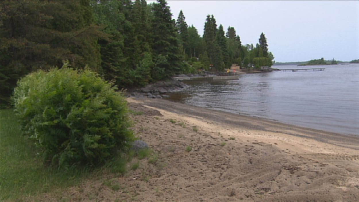 Les rives de la Grande Décharge