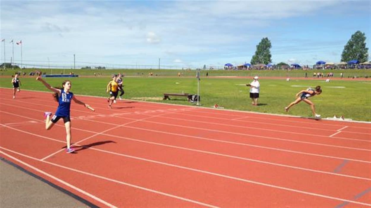 Le Sud-Est rayonne dans les courses à relais 4x100 m | Radio-Canada.ca