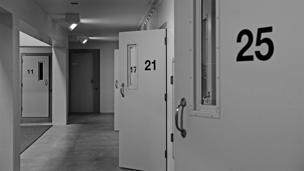 Des cellules de prison