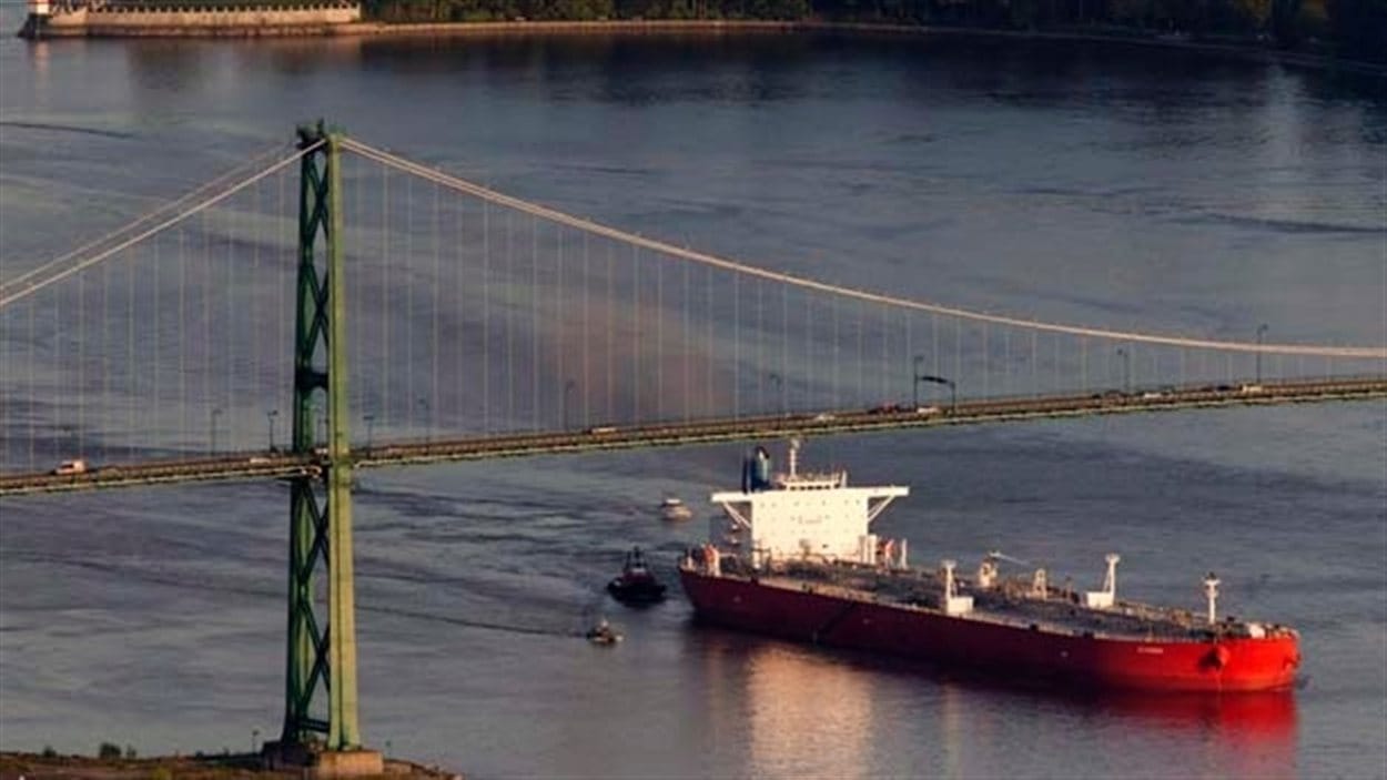 Un navire pétrolier à Vancouver.