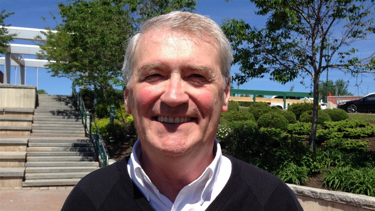 Les confidences d'Yvon Lapierre Les 12 confidences de... RadioCanada