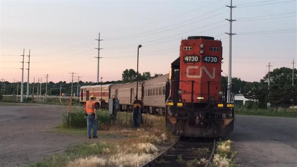 Le train de passagers Algoma Central entre en gare, peut-être pour la dernière fois, mardi soir, à Sault-Ste-Marie.
