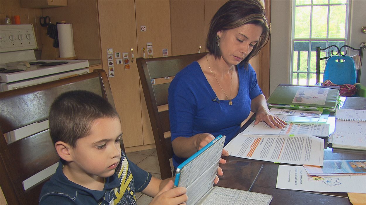Les enfants autistes peuvent faire face à de longs temps d'attente avant de consulter un orthophoniste