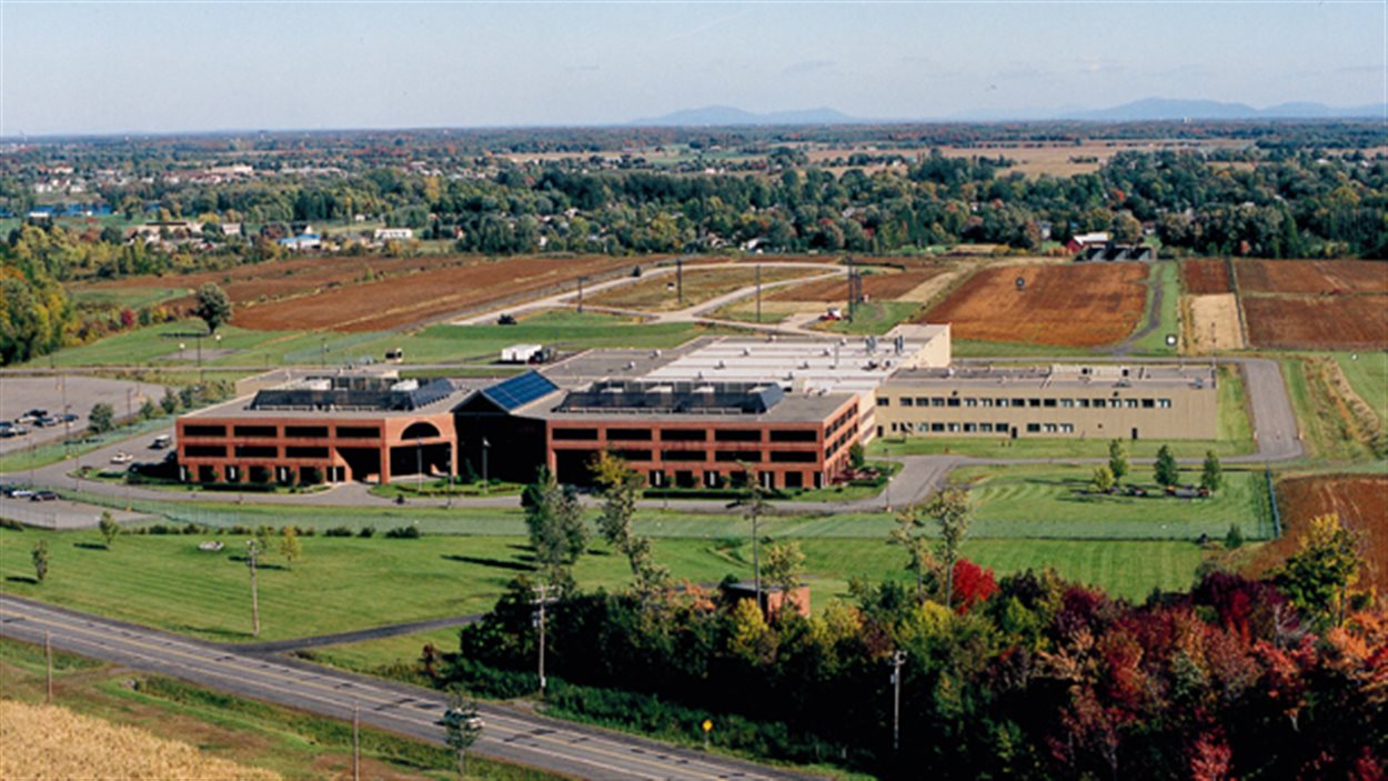 Une usine de SaintJeansurRichelieu décroche un contrat militaire de 493 M RadioCanada Une usine de SaintJeansurRichelieu décroche un contrat militaire de 493 M RadioCanada