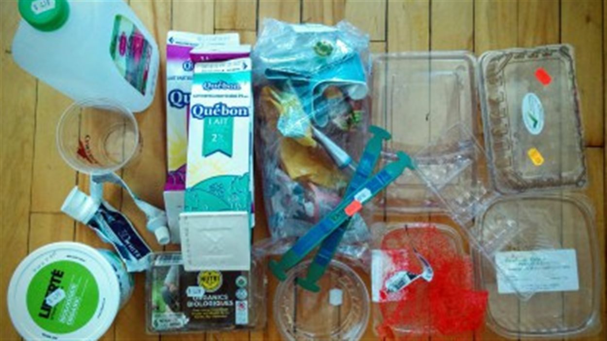 Amélie Côté a constaté que les emballages alimentaires représentent la principale source de consommation de plastique au Québec.