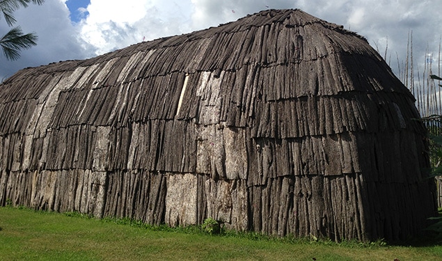 Un village iroquoien du 15e si cle tout pr s de chez vous 