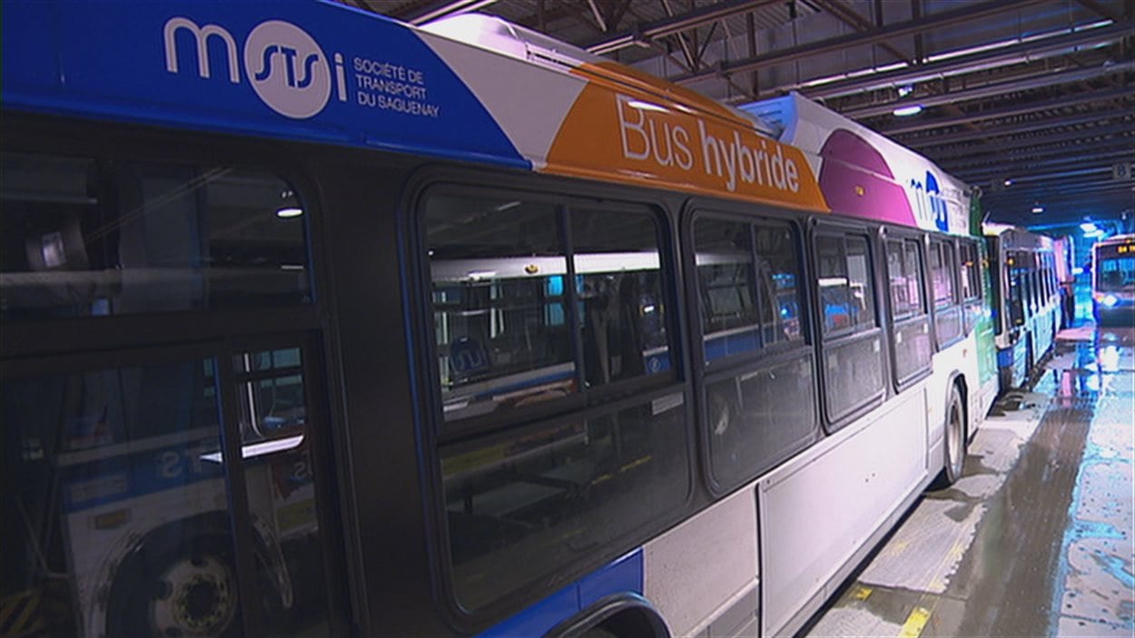 La Société de transport du Saguenay n'est pas satisfaite de sa récente acquisition de huit autobus hybrides.