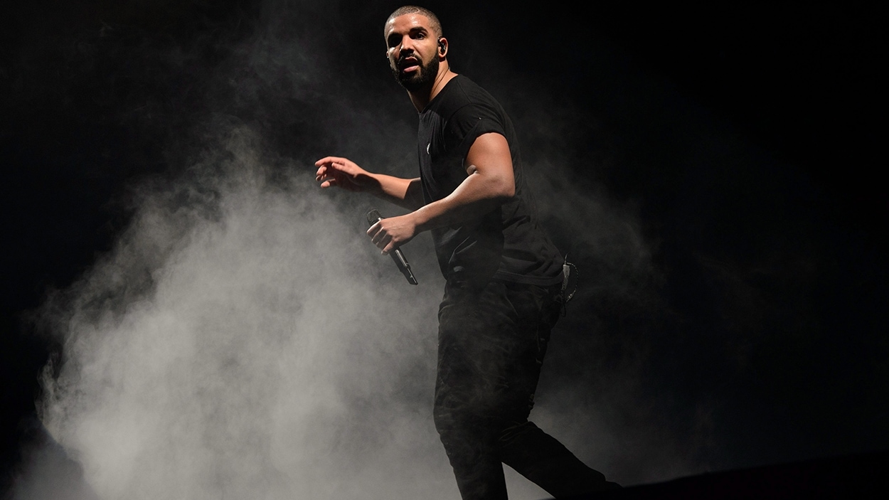 Le rappeur canadien Drake, premier millionnaire du disque en 2015 aux ...