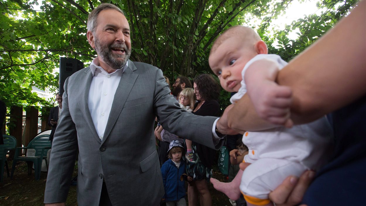 Thomas Mulcair en champagne à Vancouver le 20 août