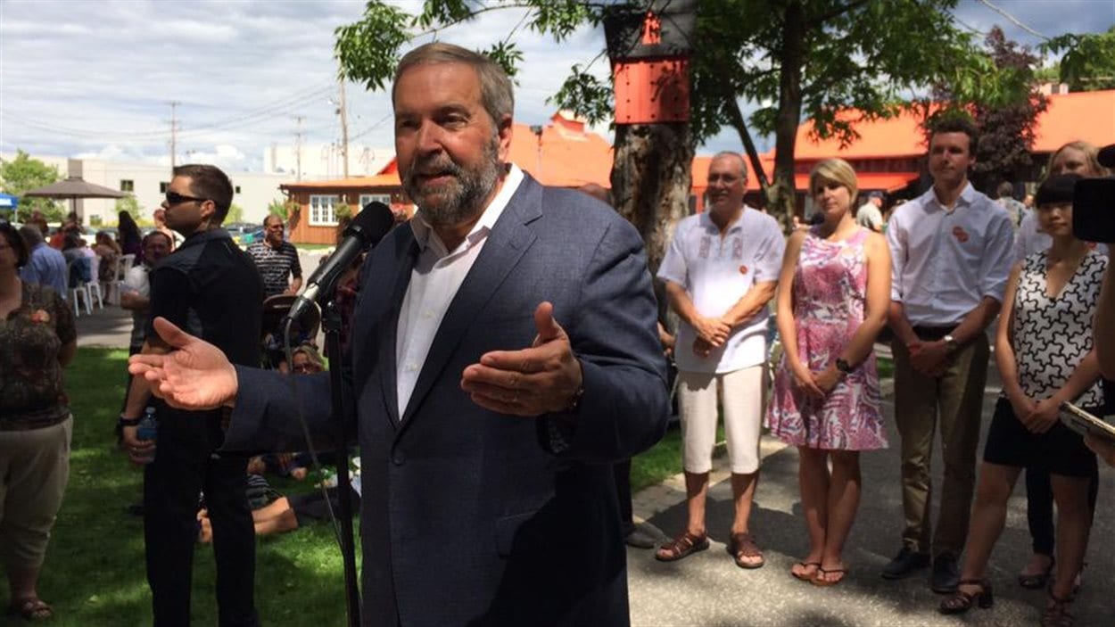 Le chef du NPD, Thomas Mulcair, était de passage à Saint-Jérôme samedi.