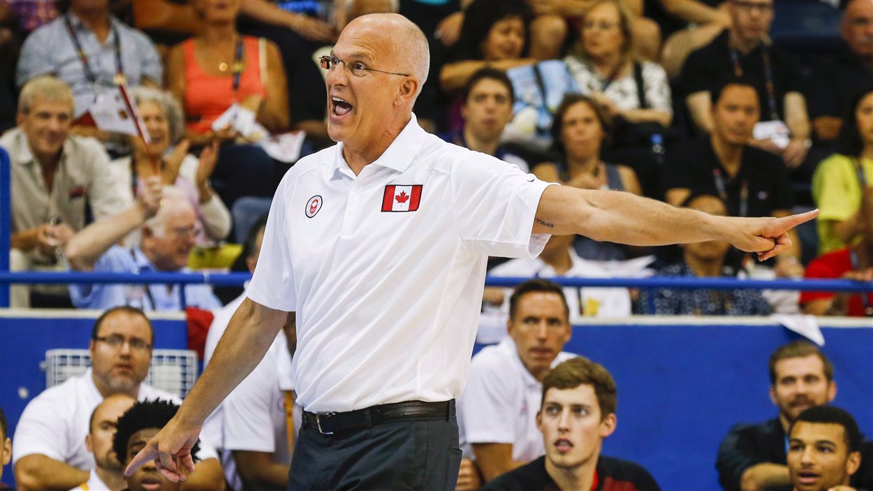 Jay Triano, entraîneur de l'équipe canadienne de basketball masculin