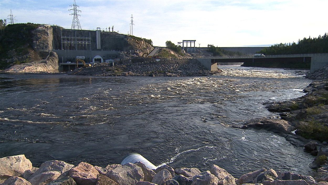 Le barrage et la centrale Romaine 1