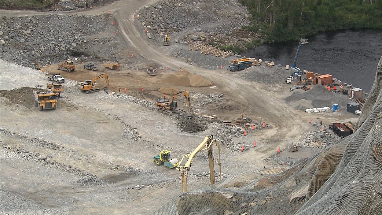 Le chantier du barrage Romaine 3