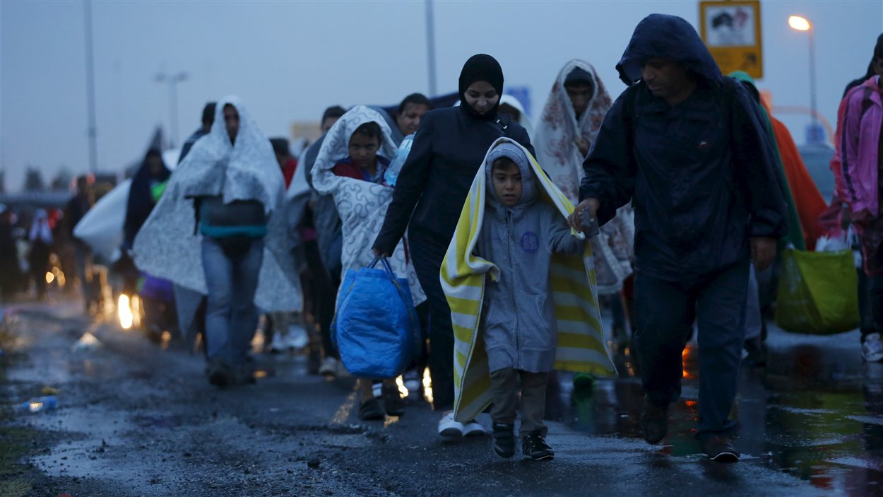 Des migrants syriens arrivent en Autriche