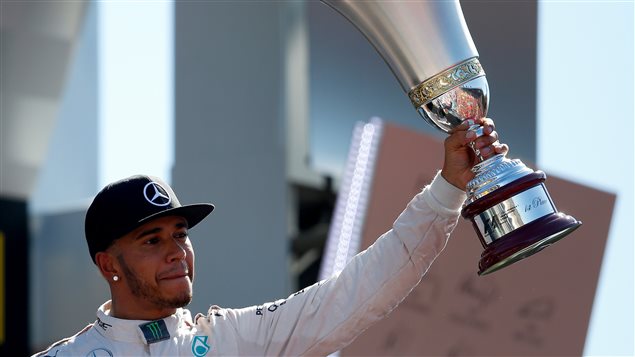 Lewis Hamilton entre dans la légende | Radio-Canada
