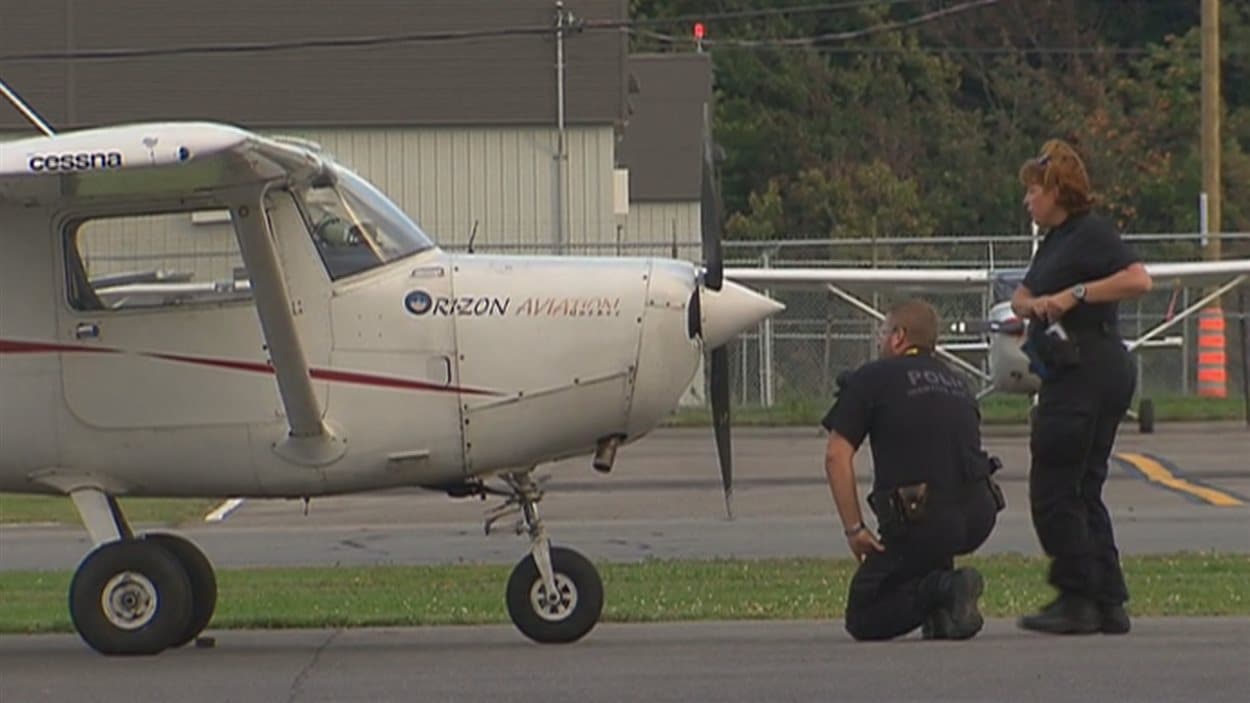 L'appareil à bord duquel le jeune pilote était passager.