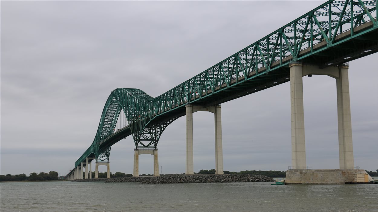 Le pont Laviolette