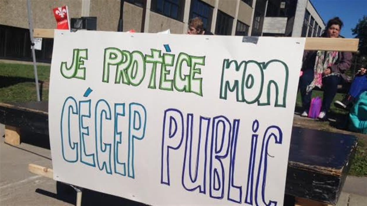 Un rassemblement avait lieu jeudi midi au Cégep de Trois-Rivières