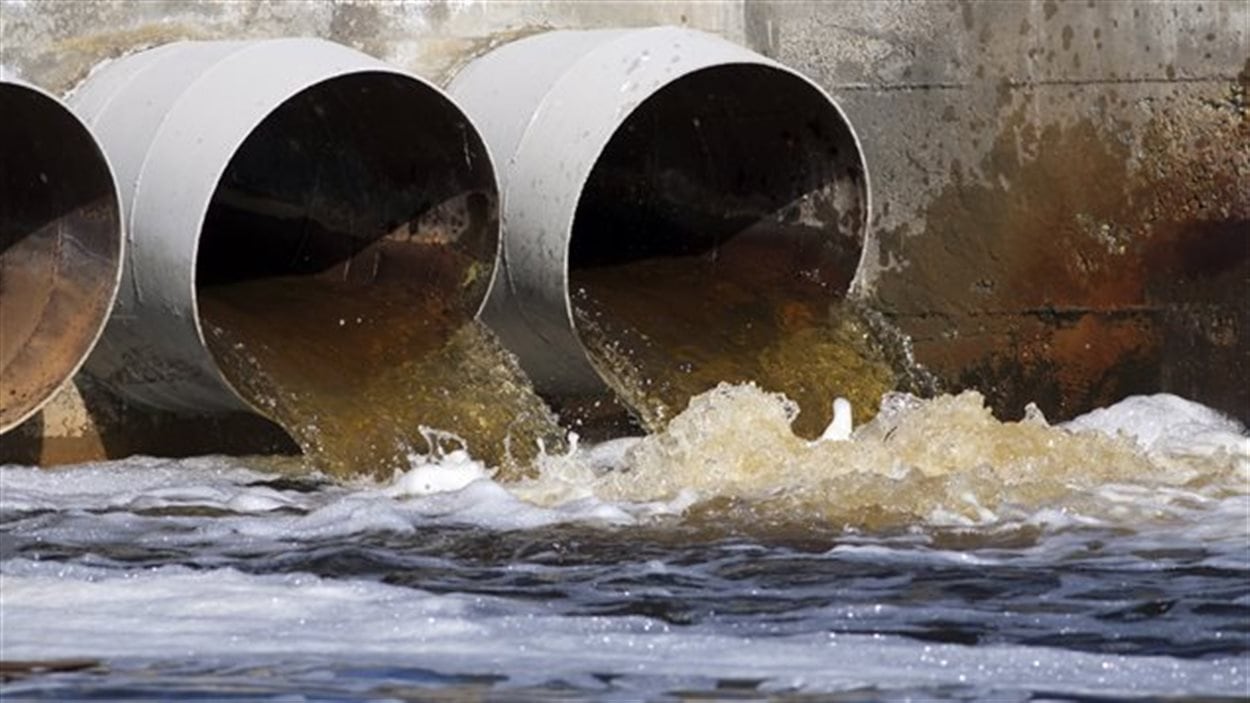 Many people are upset that billions of litres of sewage will be dumped into the river asking why no alternative is possible in this day and age.