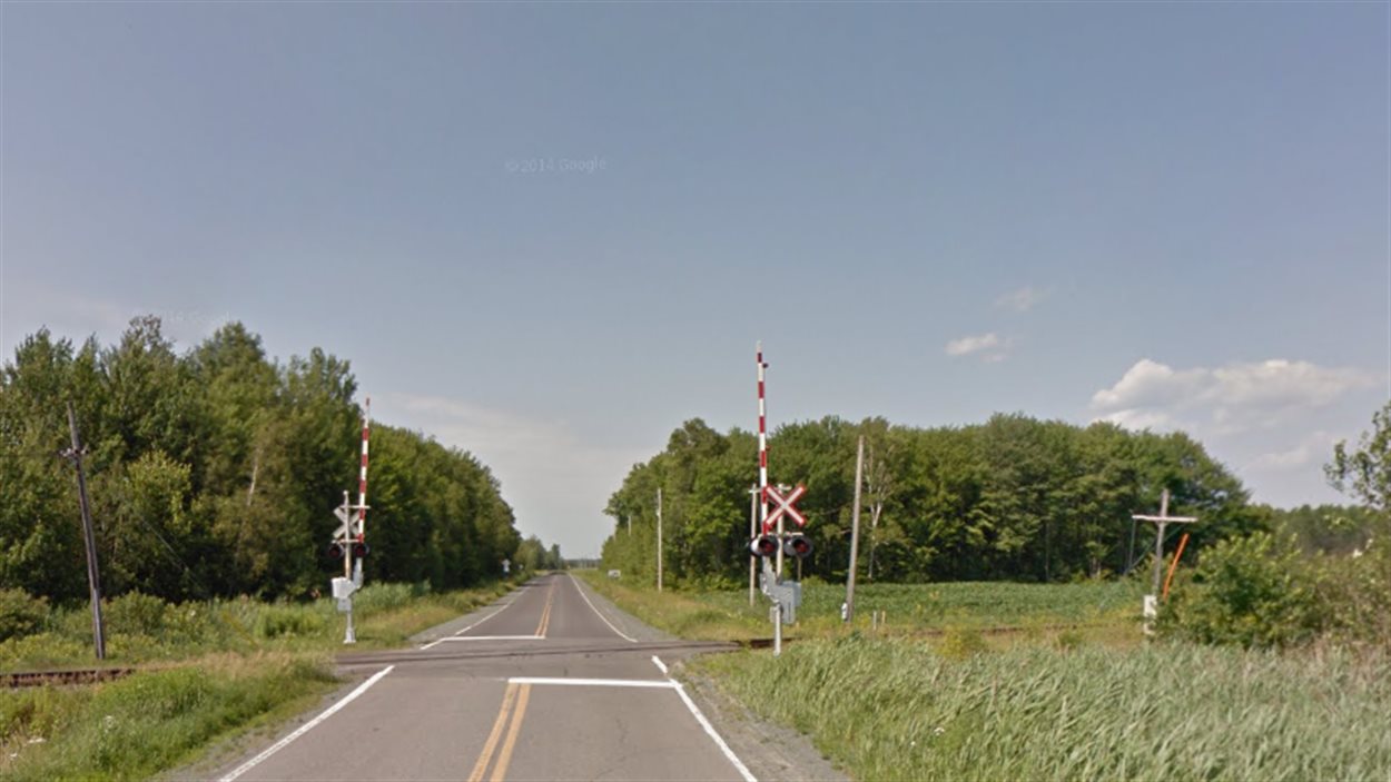 Collision fatale entre un train et un motocycliste à AstonJonction