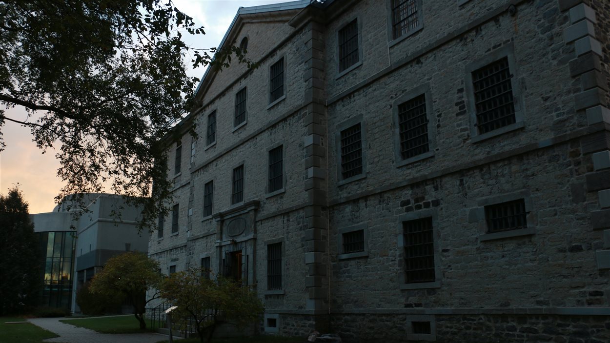 La Vieille prison de Trois-Rivières est entrée en service en 1819. Elle a fermé ses portes pour cause d'insalubrité en 1986.