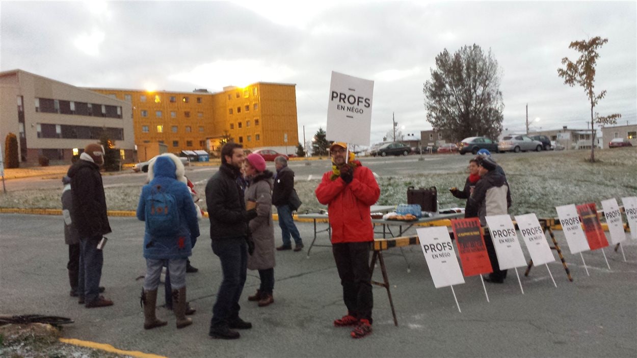 Manifestation au Cégep de l'Abitibi-Témiscamingue, campus Rouyn-Noranda