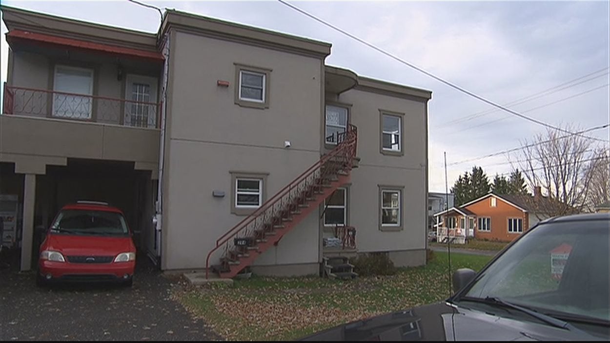 Un appartement complètement saccagé à Asbestos RadioCanada