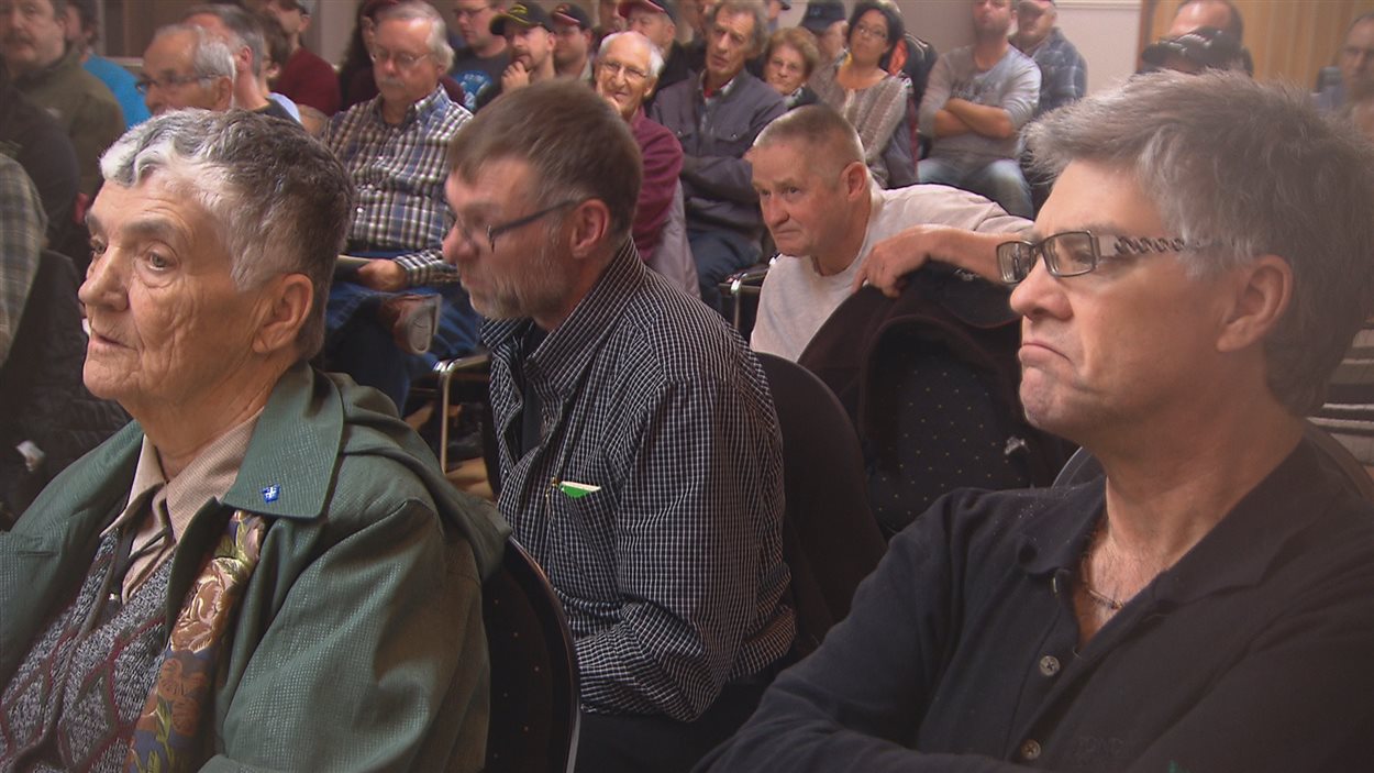 Plusieurs personnes ont fait entendre leur mécontentement face au projet préliminaire de la phase 3 du prolongement de l'autoroute 85