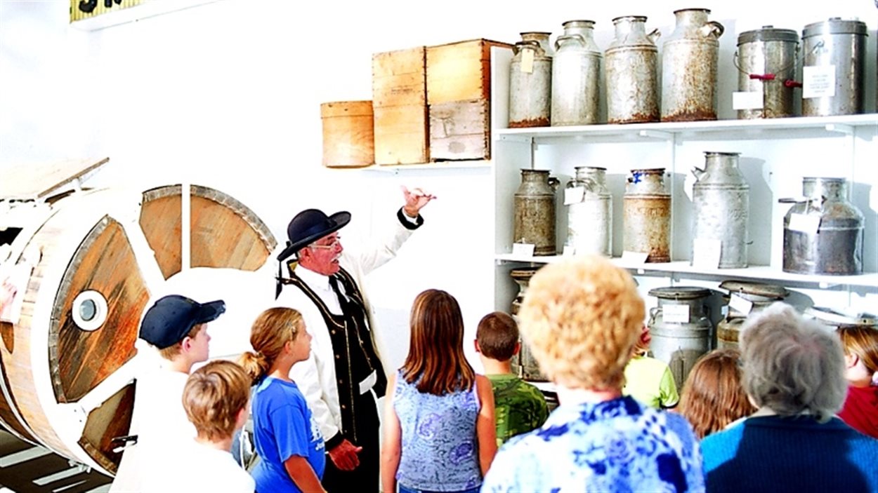 Une visite guidée au musée laitier de St Claude, au Manitoba