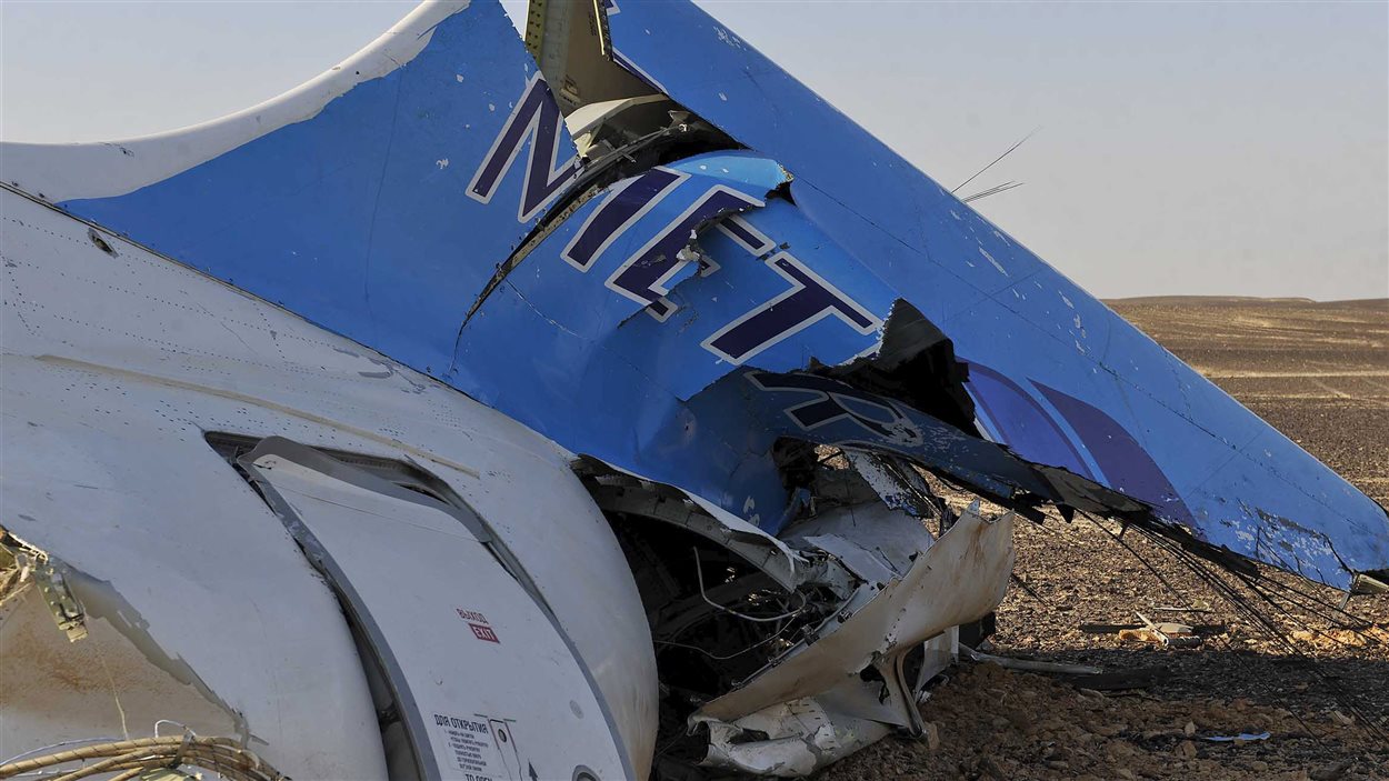 Les décombres de l'Airbus A321 qui s'est écrasé dans le Sinaï, le 31 octobre 2015