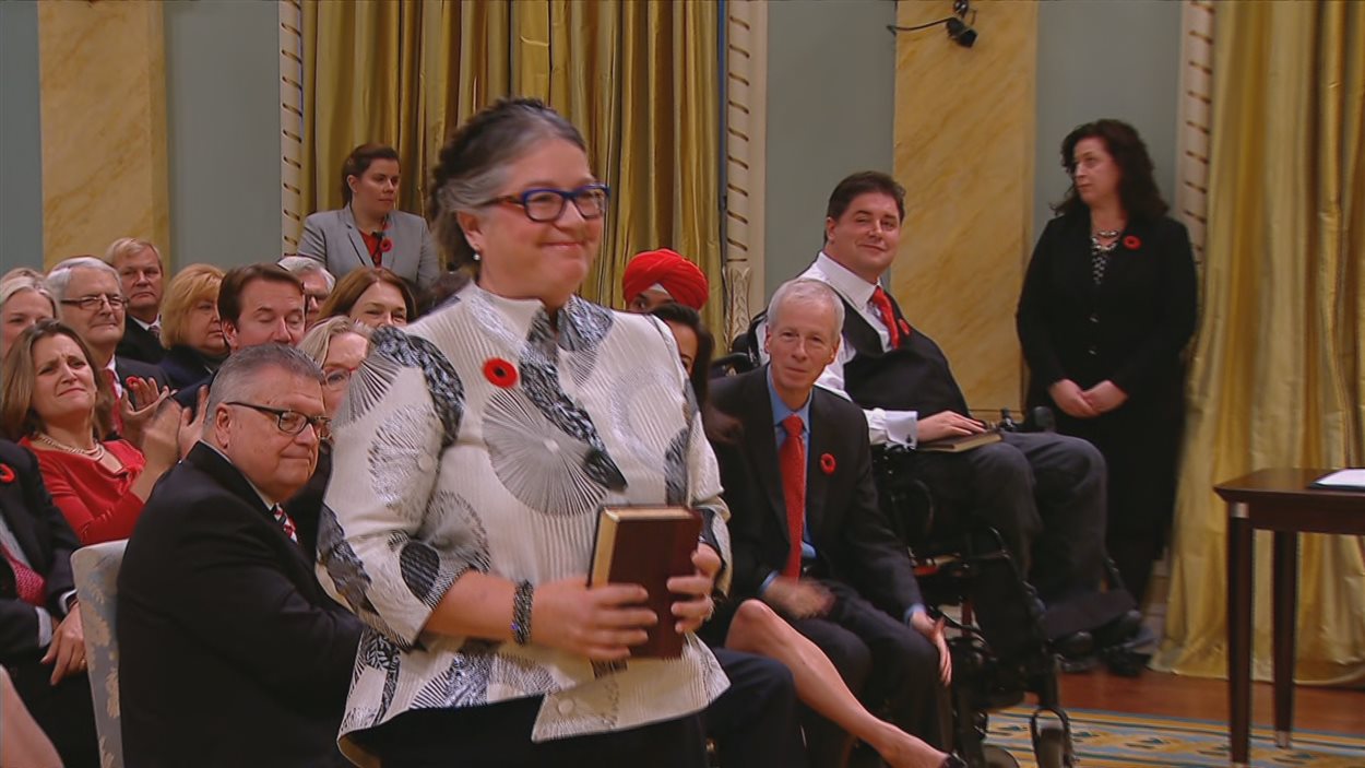Diane Lebouthillier à son assermentation comme ministre du Revenu national