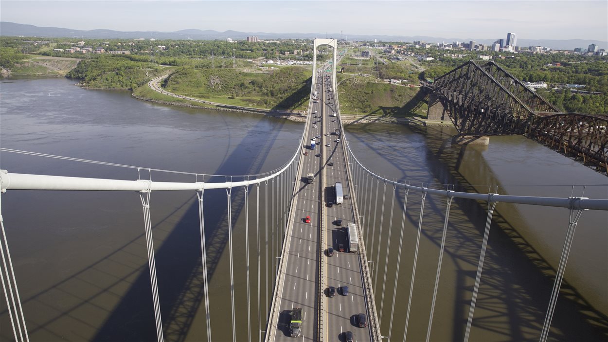 Le Pont Pierre Laporte Inaugure Il Y A 45 Ans Radio Canada Ca