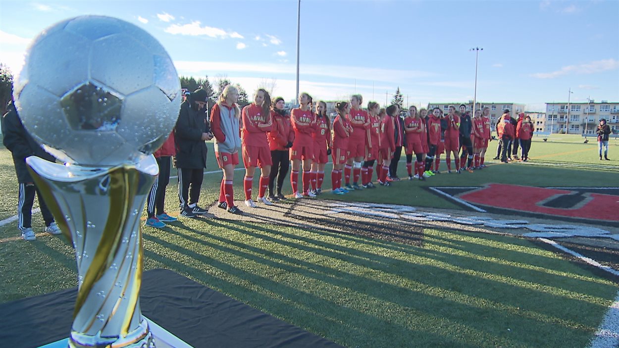 Soccer féminin Laval à la défense de son titre canadien RadioCanada