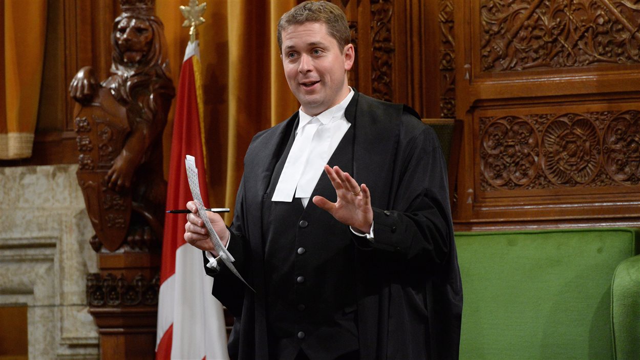 Le député de Regina-Qu'Appelle Andrew Scheer est nommé leader de l'opposition officielle à la Chambre des communes.