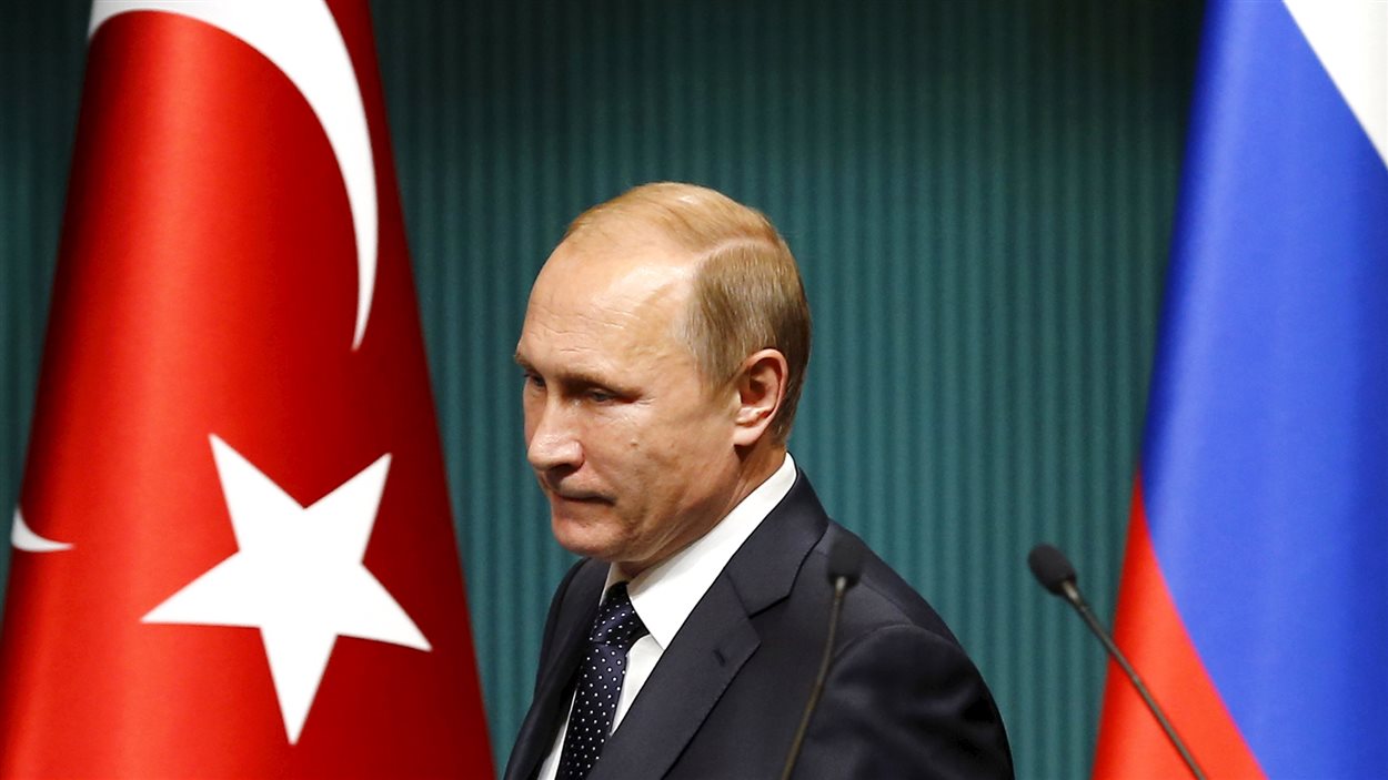 Le président Vladimir Poutine lors d'une visite à Ankara, en 2014. 