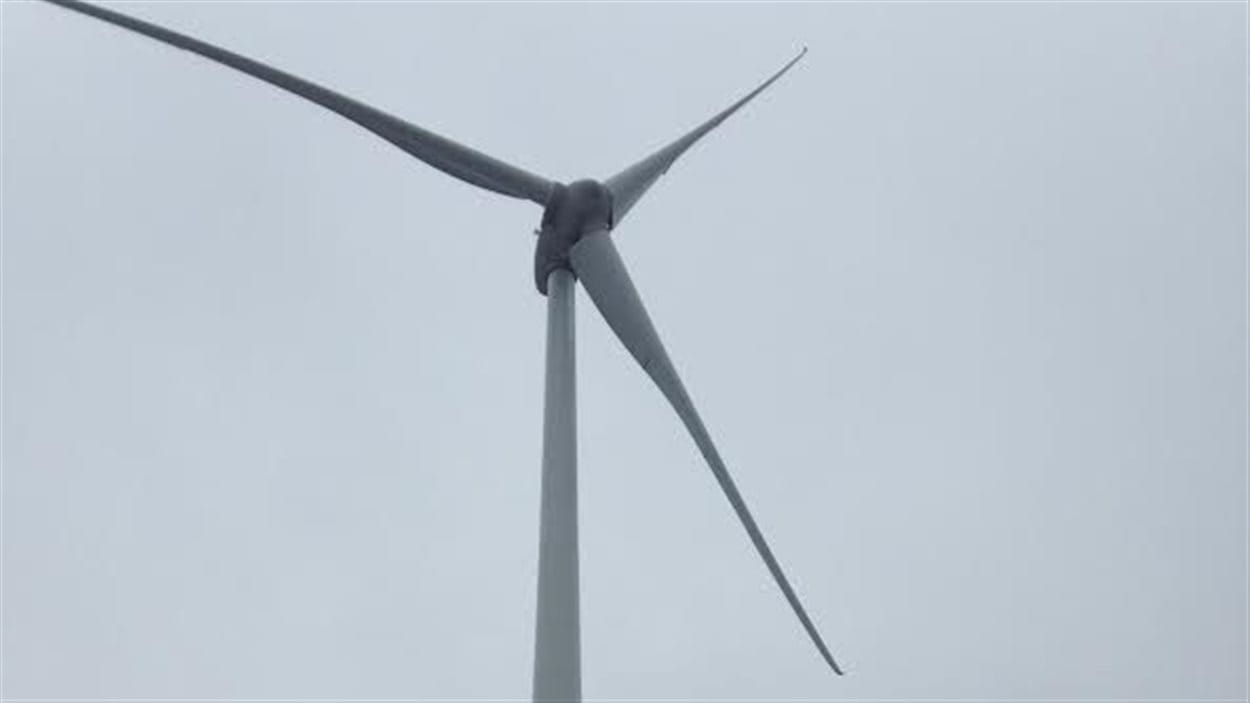 Une éolienne du parc Ellershouse en Nouvelle-Écosse