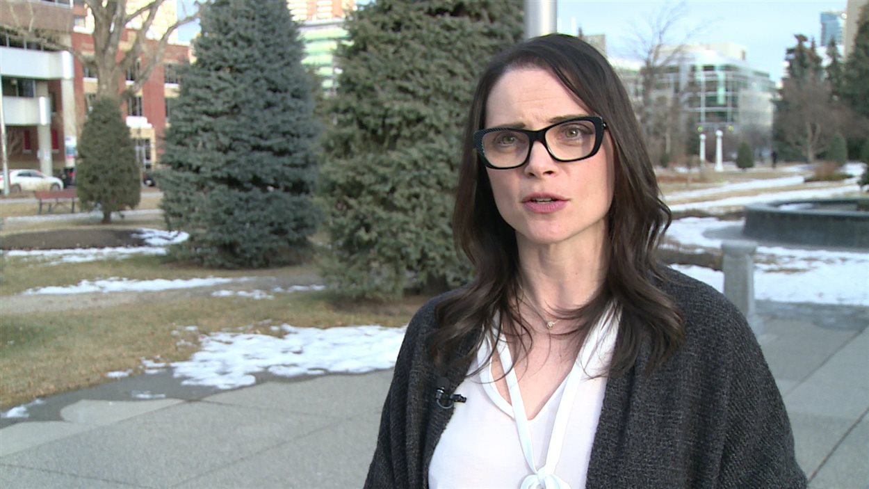 Mara Grunau, responsable du Centre de prévention du suicide, à Calgary.