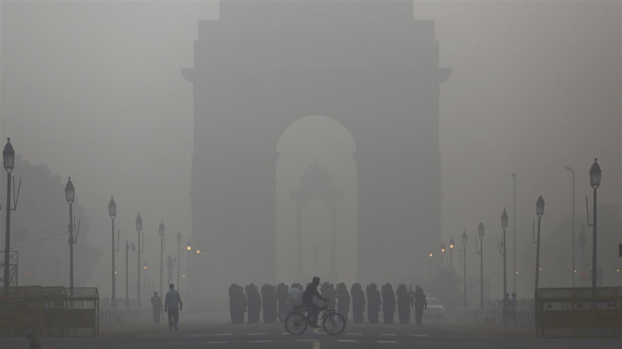 New Delhi, en Inde, est la ville la plus polluée du monde, selon l'OMS.
