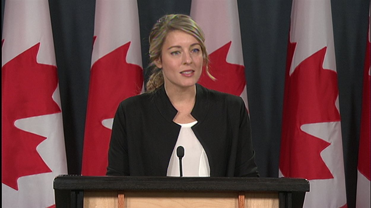 La ministre du Patrimoine canadien a notamment annoncé la tenue d’une consultation sur le design du monument. 
