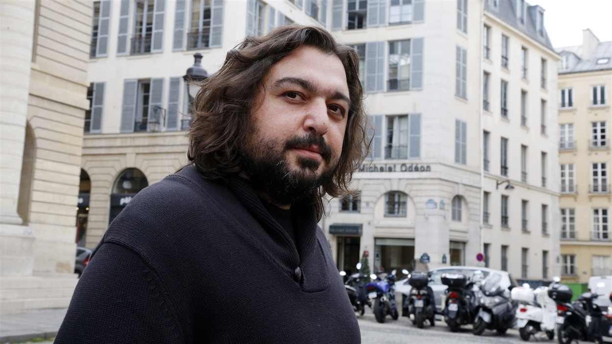 L'auteur Hakan Günday, en novembre 2015 à Paris