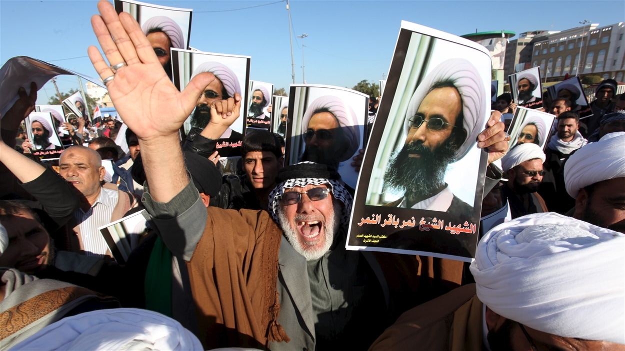Des Irakiens ont défilé dans les rues de Najaf lundi pour protester contre l'exécution du cheikh 
