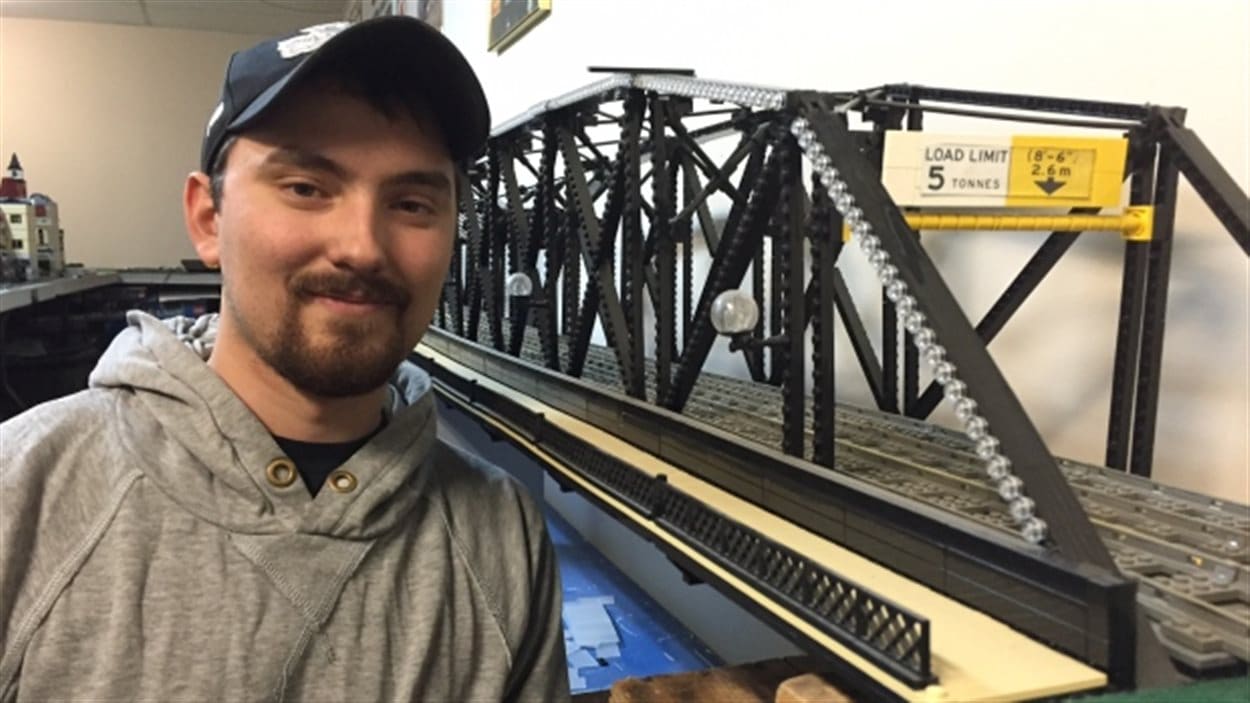 Trois années ont été nécessaires à André Lalonde pour réaliser sa réplique du pont Traffic
