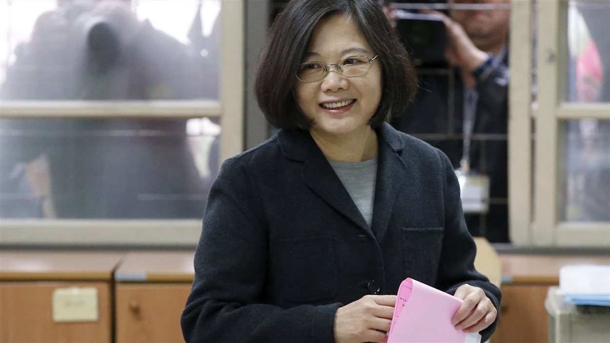 Tsaï Ing-wen, à la tête du Parti démocratique progressiste (DPP), est la favorite.