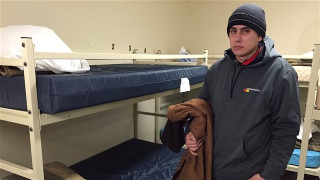Bobby, un homme qui fréquente le refuge de l'Armée du Salut à Regina depuis un mois. L'hiver est très difficile, dit-il.