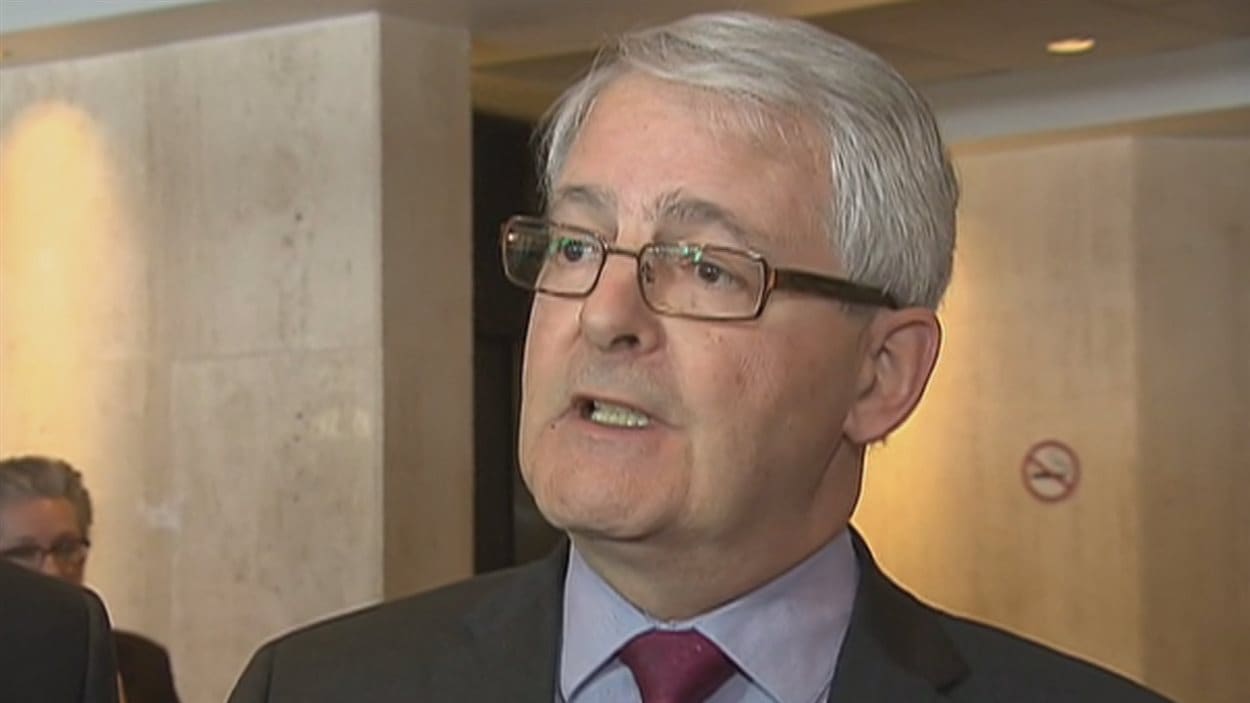 Transport aérien le ministre des Transports, Marc Garneau, attendu