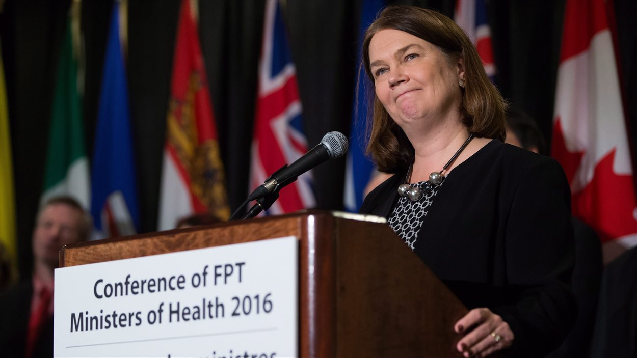 La ministre fédérale de la Santé, Jane Philpott, lors de la conférence qui clôture la rencontre des ministres canadiens de la Santé.