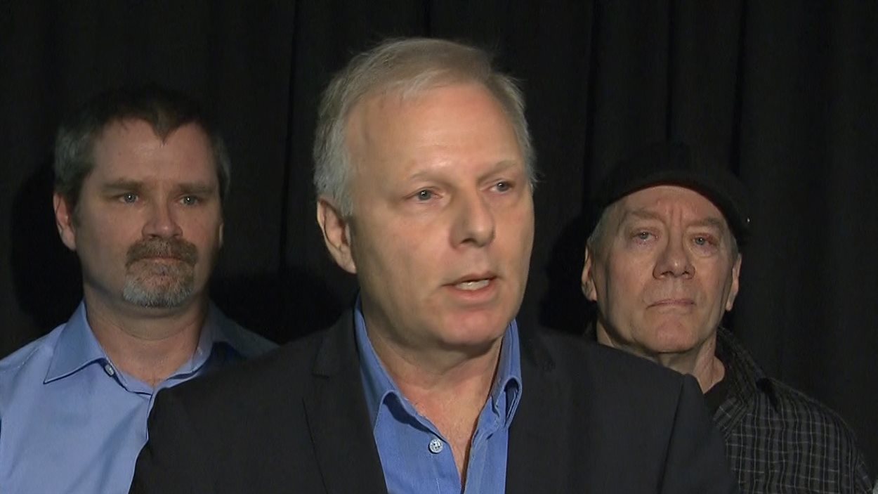 Le député de Rosemont, Jean-François Lisée, demande l'intervention du Commissaire à la santé et au bien-être dans le dossier des centres d'accueil pour adulte.